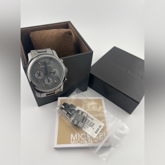 Michael Kors MK-5170 Stainless Steel Chronograph Watch 10ATM Box + Links - Picture 8 of 8